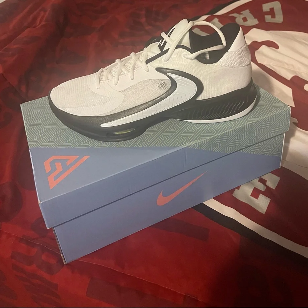 Brand new Nike zoom freak . Brand new with box. - Picture 2 of 4